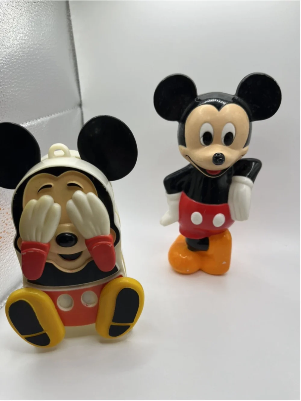 Vintage 1986 Superior Toy Disney Mickey Mouse Gumball Bank Plastic Part&CRIB TOY